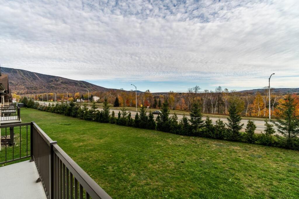 Initial - Boho - Mont-Sainte-Anne Apartman Beaupré Kültér fotó
