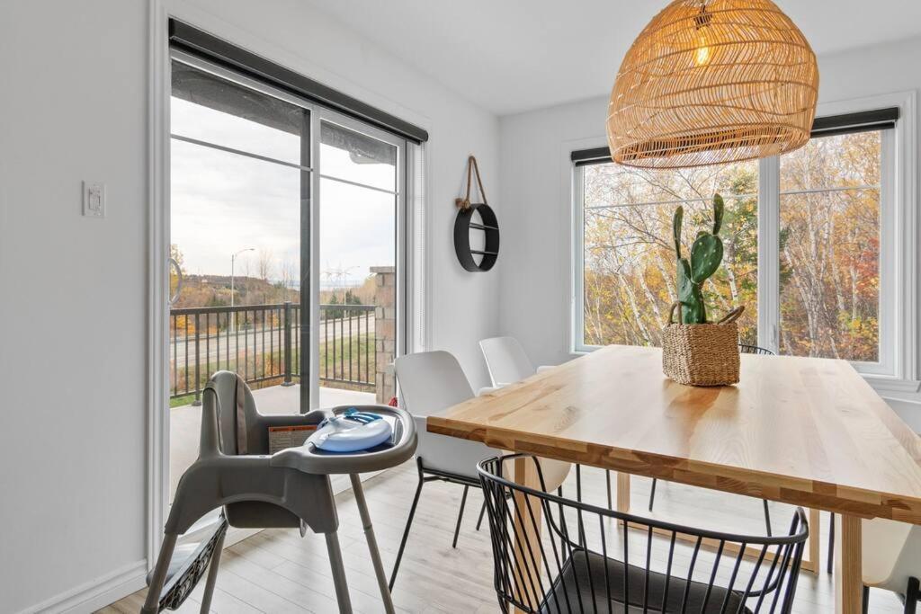 Initial - Boho - Mont-Sainte-Anne Apartman Beaupré Kültér fotó